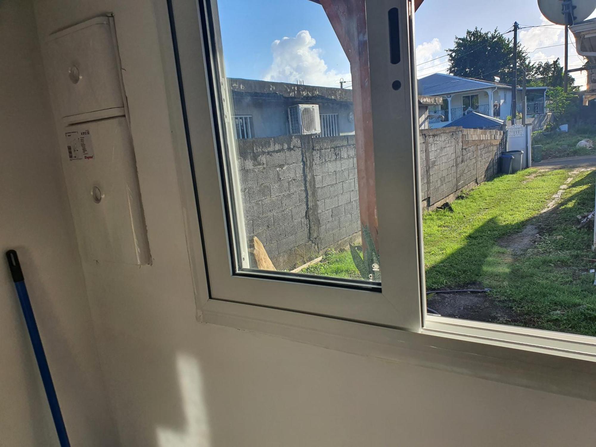 Bungalow Vacances Sainte-Rose Exterior foto